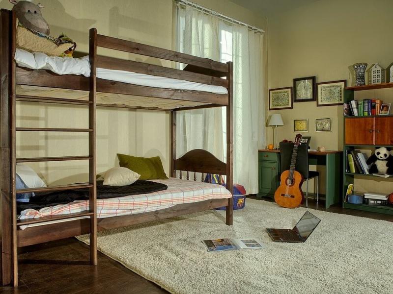 Преимущества двухъярусных кроватей